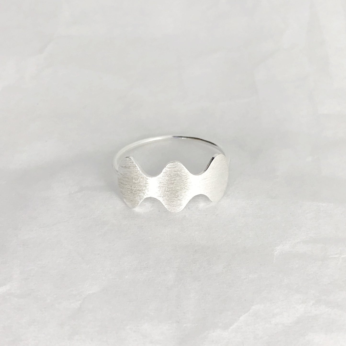 Wave At Me Ring